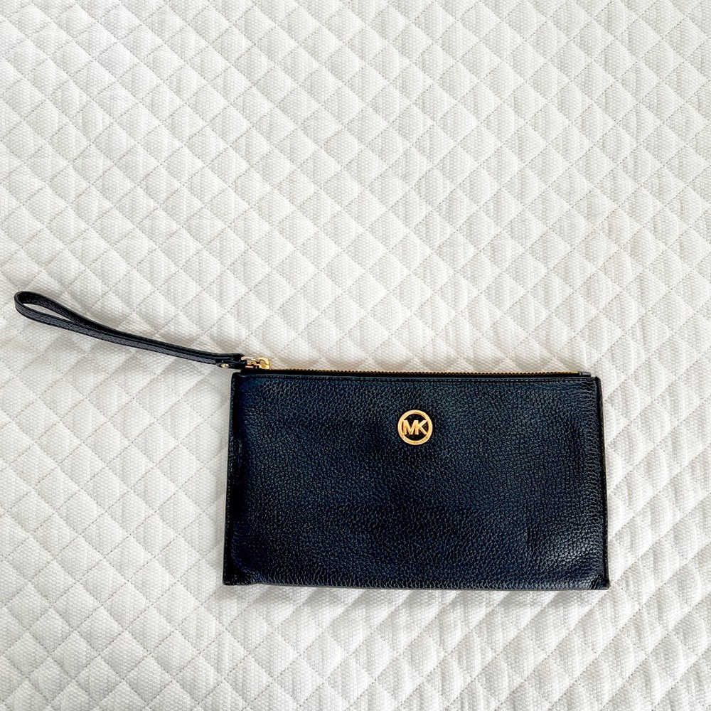 Michael Kors wristlet clutch